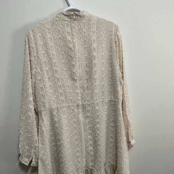 Vero Moda Dress Ivory Colour Size XL - Picture 4 of 12